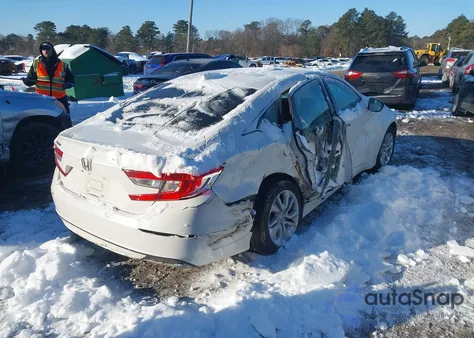 2018 Honda Accord Lx z USA, uszkodzony, nr VIN 1HGCV1F17JA139527